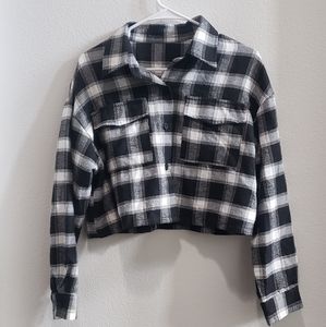 Junior's medium crop flannel shirt